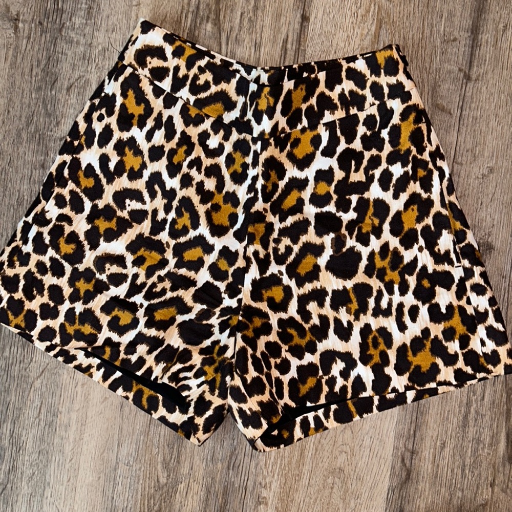 J. Crew linen animal print side zip lined shorts in size 0!